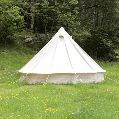 Готель Tente Style Tepee Confort Латур-де-Кароль Екстер'єр фото